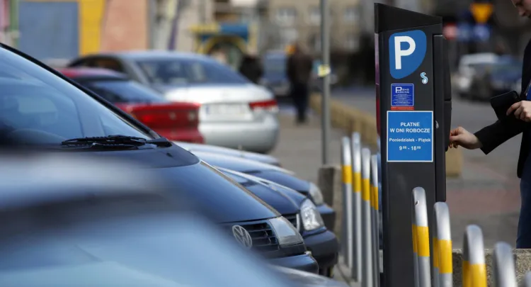 Parkomaty w Trójmieście nie mają i raczej mieć nie będą możliwości wydawania reszty kierowcom. 