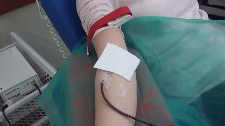 Część młodych lekarzy z Trójmiasta w ramach protestu oddawało honorowo krew. 