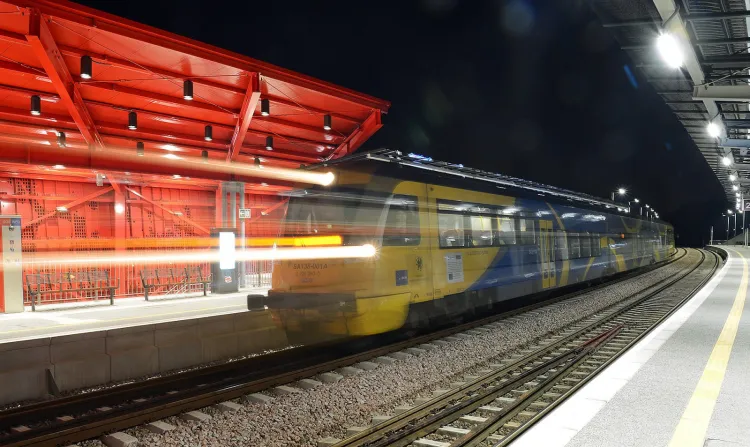 Planowane zmiany w ruchu pociągów na linii PKM wywołują niezadowolenie pasażerów.