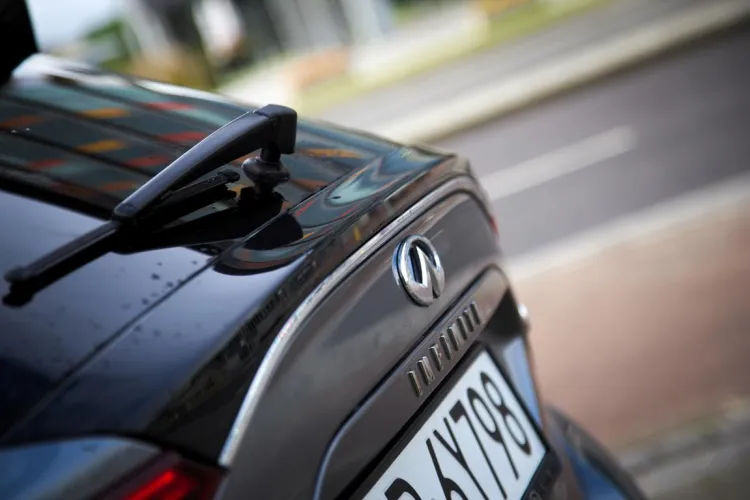 Infiniti QX30
