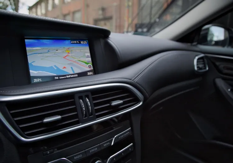 Infiniti QX30