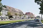 Projekt Eovastudio. Widok od strony Wałów Jagiellońskich (wariant rozbudowany, dodatkowa zabudowa na miejskiej działce).