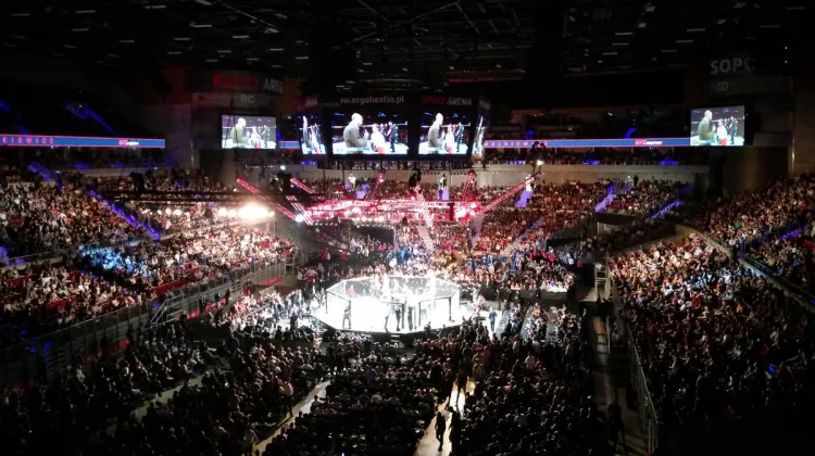 11 138 widzów zasiadło na trybunach podczas gali UFC w Ergo Arenie.

