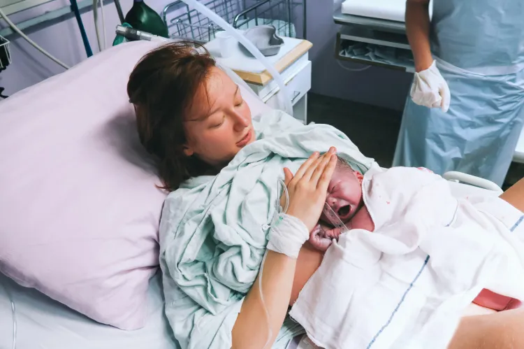 Trójmiejskie porodówki są w ostatnim czasie coraz bardziej przepełnione, ale nie tylko to przeszkadza ich pacjentkom. 