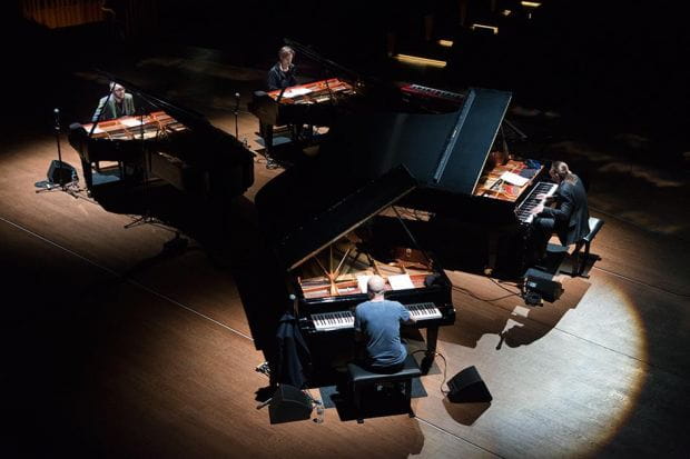 We wtorek 14 listopada na scenie Filharmonii Bałtyckiej wspólnie wystąpi aż czterech znakomitych pianistów: Leszek Możdżer, Marcin Wasilewski, Paweł Kaczmarczyk i Piotr Orzechowski.