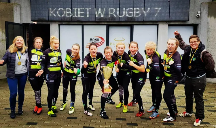Biało-Zielone Ladies Gdańsk - zwyciężczynie ostatniego tegorocznego turnieju mistrzostw Polski rugby 7.