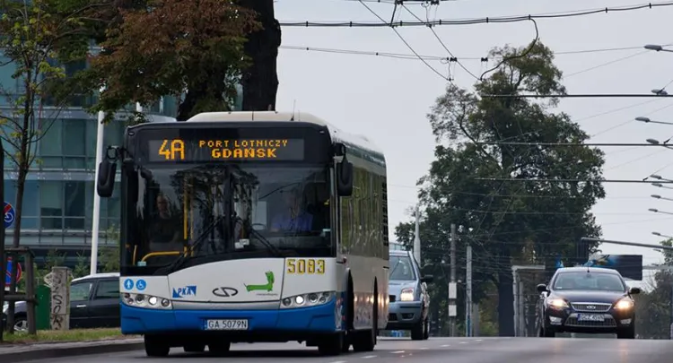 Autobusy linii 4A będą jeździły jeszcze kilkanaście dni. Zdaniem ZKM Gdynia pasażerowie przesiądą się do pociągów PKM.
