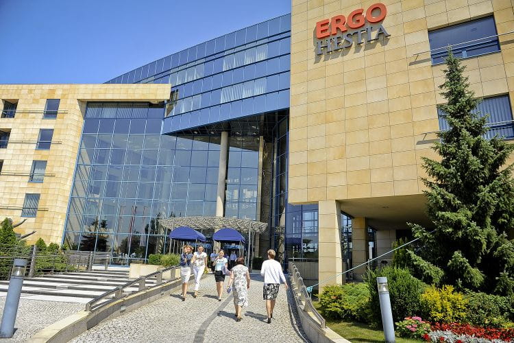 Nowe centrum operacji międzynarodowych dotyczących ubezpieczeń korporacyjnych zostało utworzone w oparciu o doświadczenia polskiej spółki Grupy Ergo. Na zdjęciu siedziba firmy Ergo Hestia w Sopocie.