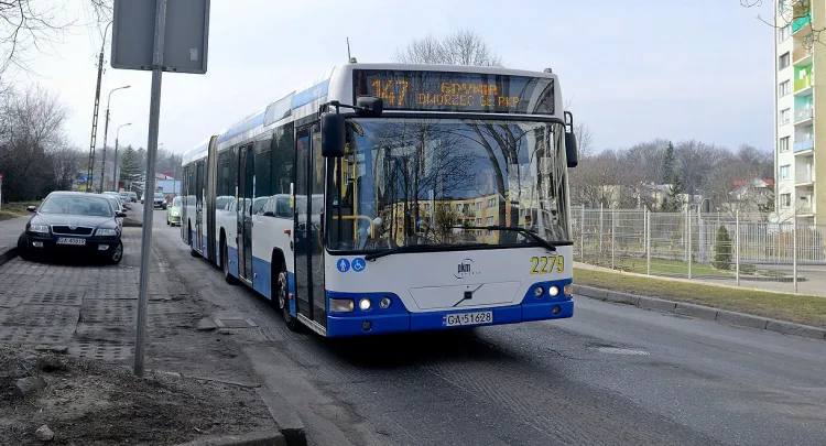 Autobusy linii 147 mają jeździć bliżej mieszkań osiedli Sokółka Zielenisz i Patio Róży. 