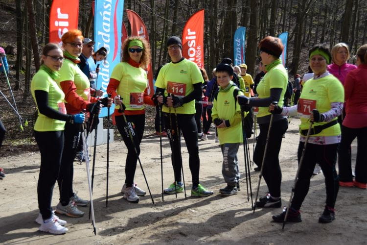 Nordic walking to sport dla wszystkich bez względu na wiek i płeć.
