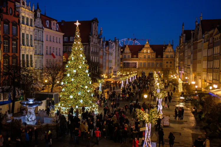 W okresie świątecznym warto wybrać się na spacer po Gdańsku.