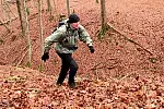 Ścieżka, którą wędrujemy pokonuje liczne wąwozy i wzniesienia