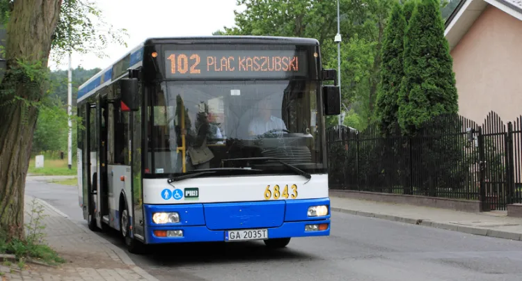 Linie midibusowe w Gdyni obsługują rejony, gdzie wąskie uliczki nie pozwalają na przejazd dużych autobusów.