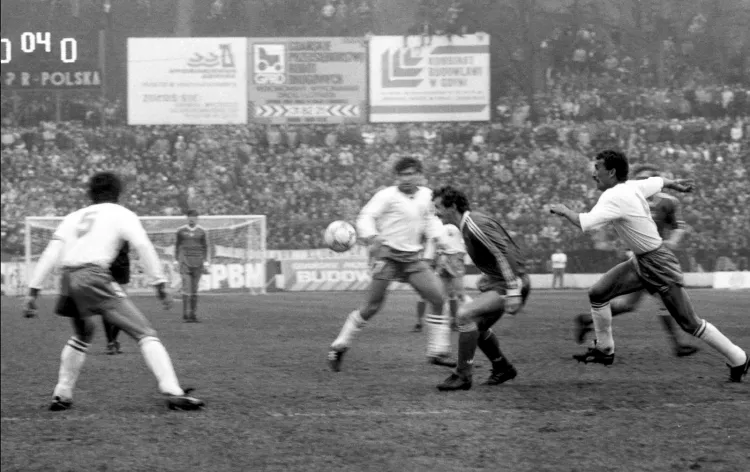 W historii Gdańska odbył się dotychczas tylko jeden mecz pierwszej piłkarskiej reprezentacji Polski. 12 kwietnia 1987 biało-czerwoni zremisowali z Cyprem 0:0