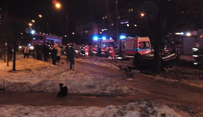 W niedzielnym wypadku w Gdyni zginęła jedna osoba, trzy zostały ranne.