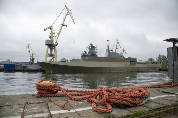Stocznia Marynarki Wojennej jest już własnością PGZ Stoczni Wojennej. Spółka musi jednak podpisać nową umowę dotyczącą budowy jednostki, bez tego nie dokończy okrętu ORP Ślązak. 