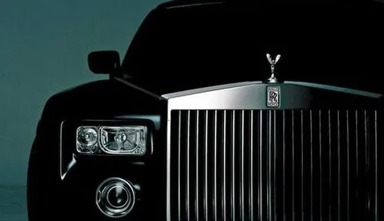 Rolls Royce jest już w Polsce. Na razie ruszył serwis, sprzedaż ma się rozpocząć jeszcze w tym roku. 