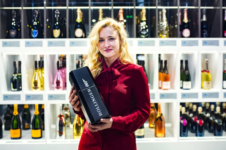 W Champagne Club&Shop znajdziemy najsłynniejsze marki szampanów, takie jak: Moet, Dom Perignon, czy G.H. Mumm, Armand de Brignac, Bollinger, czy Perrier Jouet.