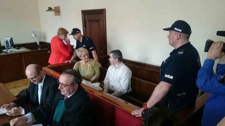 Sąd Najwyższy oddalił kasację ws. Samira S., skazanego na dożywocie za zabójstwo trzech osób w Gdańsku. Mężczyzna wyjdzie z więzienia najszybciej za 35 lat. 