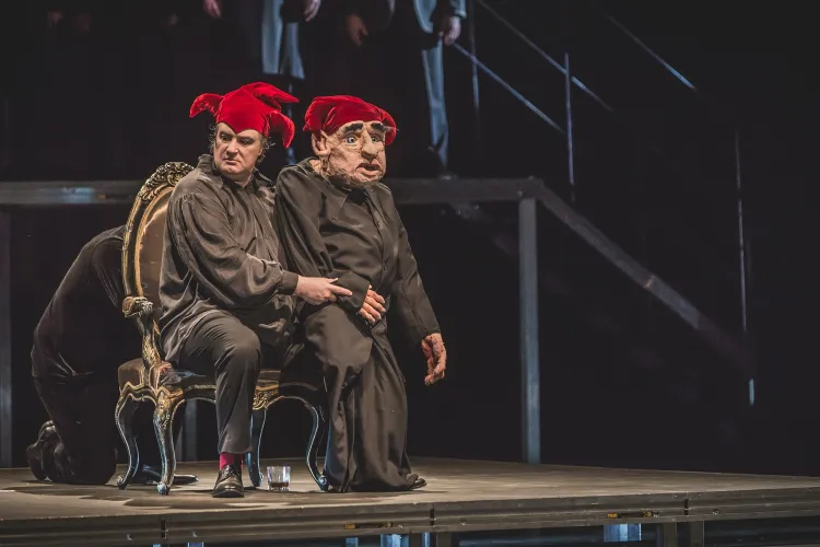 Tomasz Podsiadły w Operze Bałtyckiej przygotował wcześniej "Madame Butterfly" i "Rigoletto. Semi-Stage" (na zdjęciu). "Poławiacze pereł" to trzeci jego spektakl realizowany w teatrze operowym. 