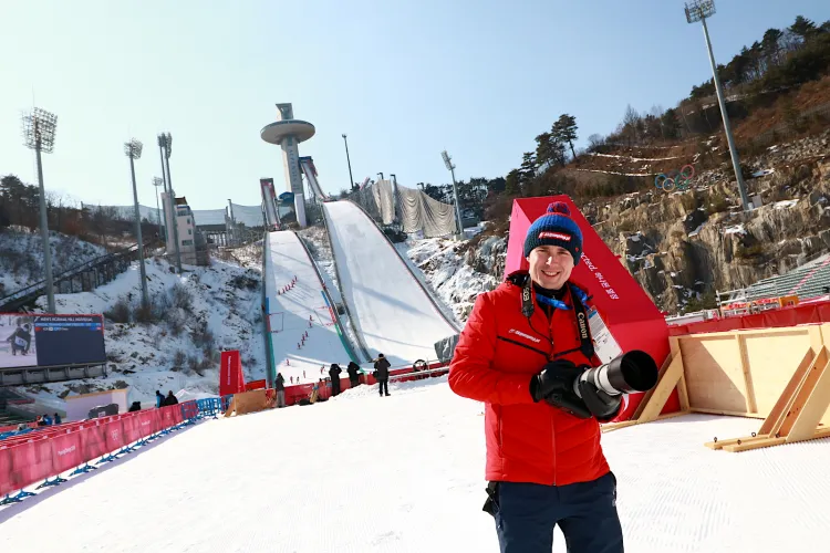 To już drugie zimowe igrzyska relacjonowane na żywo  przez gdynianina Tadeusza Mieczyńskiego, założyciela portalu skijumping.pl