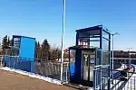 Z wind łączących kładkę z przystankami tramwajowymi korzystają mieszkańcy Chełmu i Siedlec.