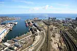Port Gdynia jest bardzo wrośnięty w miasto i brakuje mu terenów inwestycyjnych.
