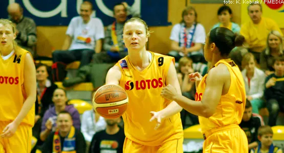 Paulina Krawczyk (na zdjęciu) zadebiutowała z 9 punktami, 2 zbiórkami i 1 asystą na swoim koncie.