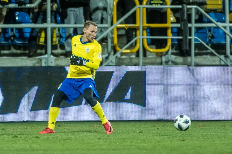 Krzysztof Janus liczył na miejsce w podstawowym składzie Zagłębia Lubin na mecz z Arką, gdy dowiedział się, że jest zgoda na odejście do Gdyni. 