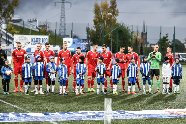 Piłkarze Bałtyku Gdynia nie zamierzają opuszczać Narodowego Stadionu Rugby