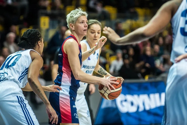 Jelena SKerović uważa, że jeśli Basket 90 poprawi przed play-off grę w ostatnich trzech minutach meczów, to będzie zagrożeniem dla każdej drużyny z EBLK.