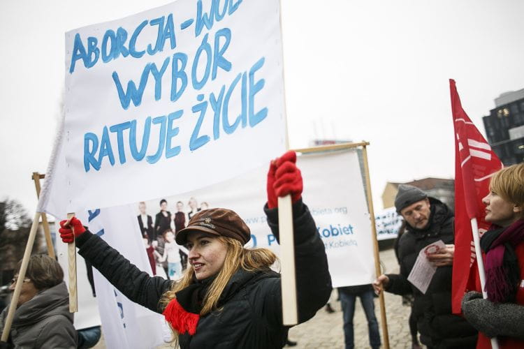 W piątek w Gdańsku i Gdyni odbędą się demonstracje w ramach akcji "Czarny piątek". 