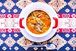 Kaukaskie zupy to sycące dania, którymi łatwo zaspokoimy głód.