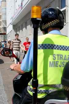 Do pracy w Straży Miejskiej zachęca m.in. stabilność zatrudnienia.