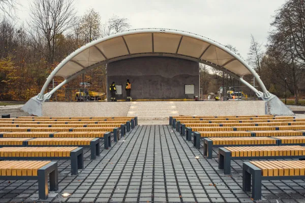 Amfiteatr parku Oruńskiego stanie się areną wakacyjnych wiosenno-letnich koncertów, organizowanych przez Scenę Muzyczną GAK. W tym roku zaplanowano siedem takich wydarzeń, z udziałem uznanych artystów.