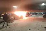 Pożar na parkingu galerii.