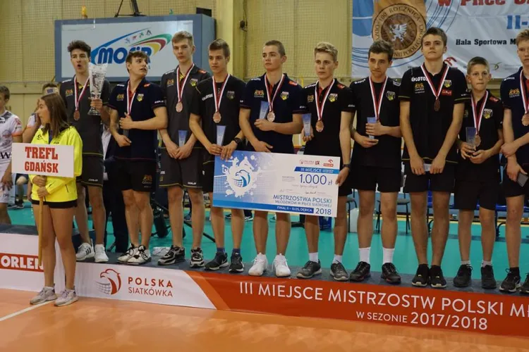 Młodzicy Trefla Gdańsk z brązowymi medalami mistrzostw Polski.