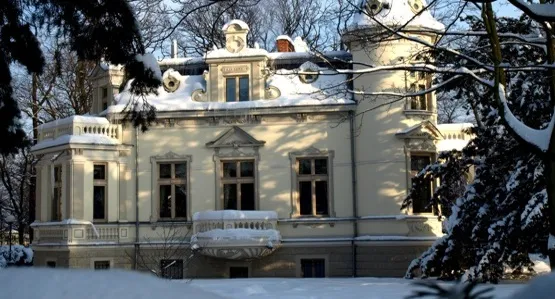 Jedna z rezydencji przy ul. Władysława IV.