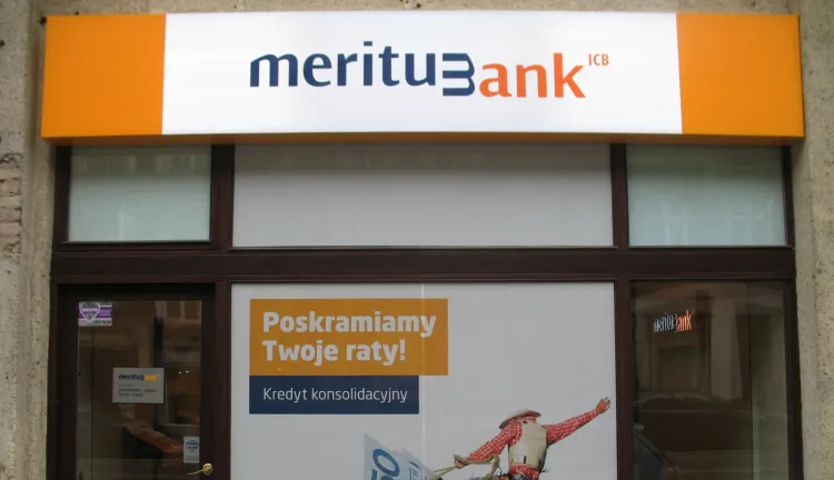 Do końca 2011 roku Meritum Bank planuje uruchomienie kolejnych stu placówek agencyjnych. 