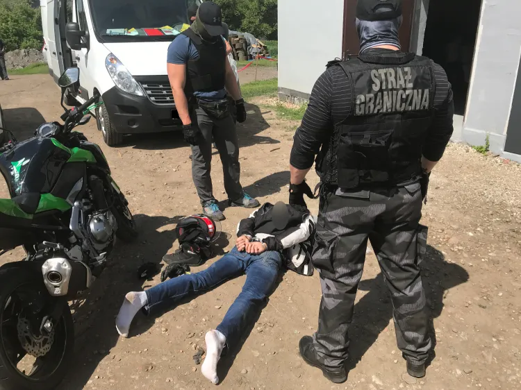 31-latek został zatrzymany na jednej z dróg niedaleko granic Gdańska.