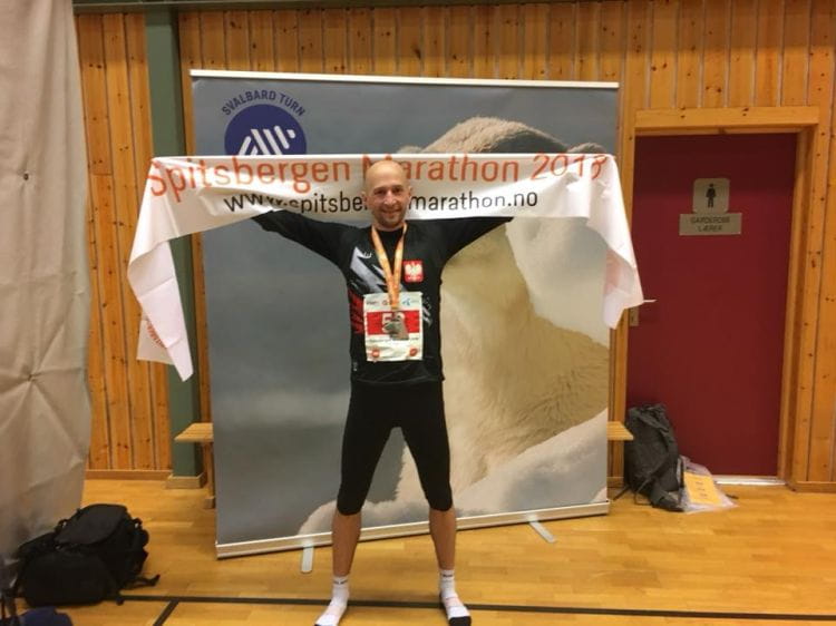 Piotr Suchenia w Norwegii wygrał z przewagą blisko 8 minut nad drugim z rywali.