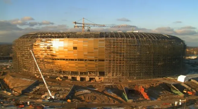 Stadion PGE Arena "rośnie w oczach", ale intensywne prace trwają także wewnątrz.