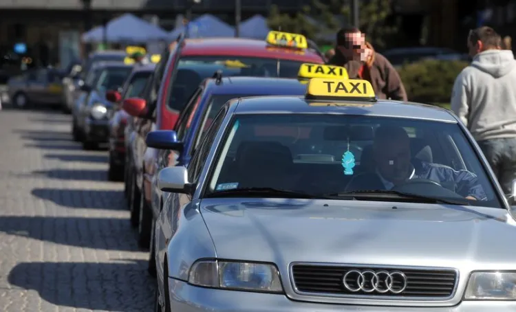 Po 11 latach pełnej swobody, w Gdańsku ponownie wprowadzono maksymalne stawki opłat za korzystanie z taksówek.