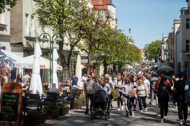 Sopot odwiedza rocznie około 2 mln turystów, duża część z nich korzysta z apartamentów w centrum miasta. Władze Sopotu chciałyby mieć większą kontrolę nad osobami wynajmującymi lokale.