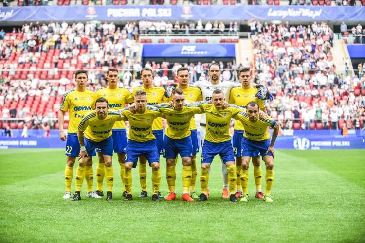 Arka Gdynia to zwycięzca rankingu trójmiejskich drużyn za sezon 2017/18. Żółto-niebiescy zajęli 12. miejsce w ekstraklasie.