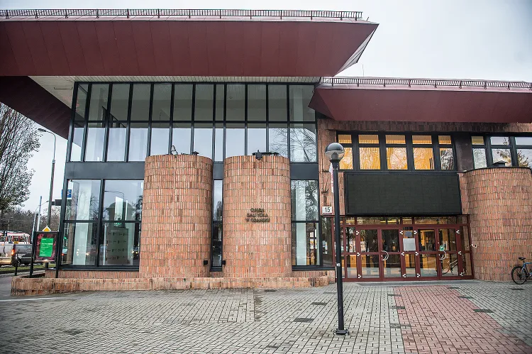 Bez zmiany siedziby i bez odważnej decyzji o budowie teatru operowego, każdy, kto podejmie tu pracę dyrektora jest bez szans. Przebudowa musi obejmować nie jedną, a wiele przestrzeni opery - uważa Warcisław Kunc, dyrektor Opery Bałtyckiej od 1 września 2016 do 30 czerwca 2018 roku.