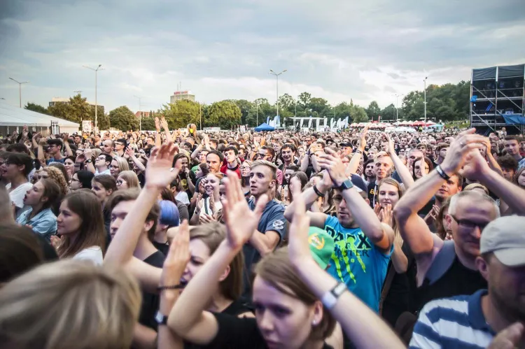 Festiwal Gdańsk Dźwiga Muzę to trzy dni koncertów na placu Zebrań Ludowych.