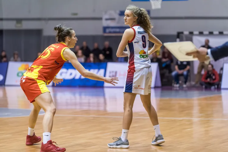 Kamila Podgórna i jej koleżanki z Basketu 90 ponownie zagrał 24 mecze w sezonie zasadniczym EBLK.