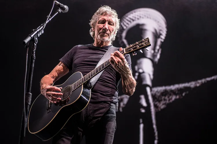 Roger Waters dał trzygodzinny koncert pełen przebojów Pink Floyd oraz niepozbawiony akcentów politycznych.