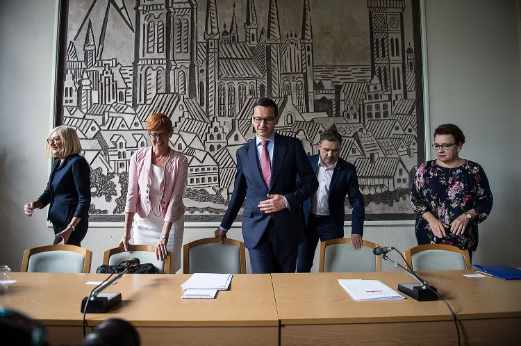 We wtorek, na nadzwyczajne obrady Komisji Krajowej Solidarności przyjechał premier Mateusz Morawiecki. 